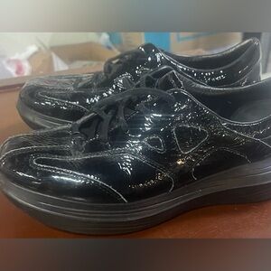 Kybun basel women shoes patent leather size 9